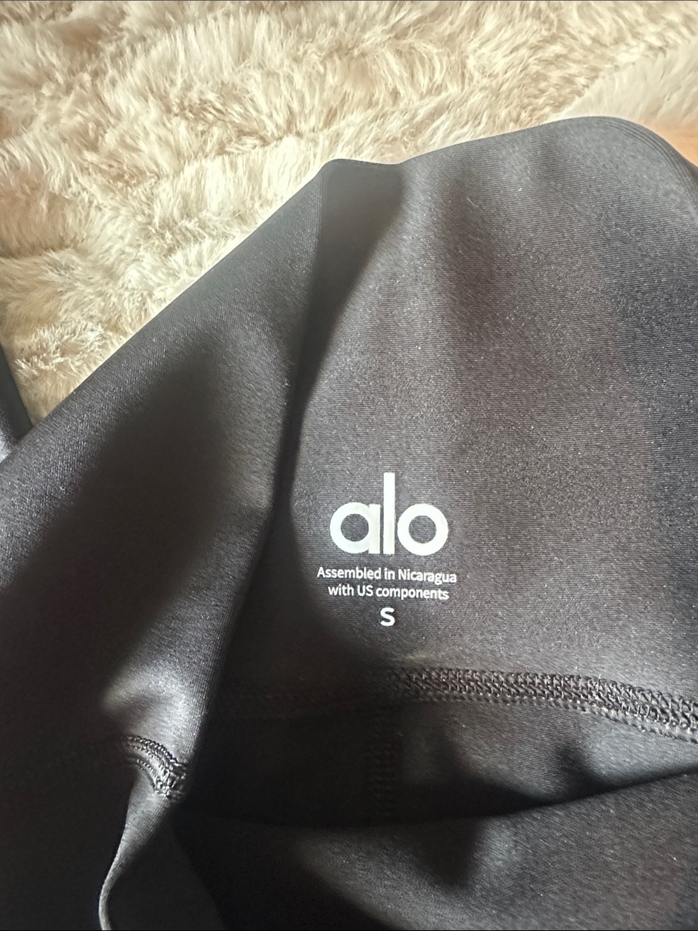 ALO Yoga Black High-Waist Airlift Leggings - Picture 5 of 9
